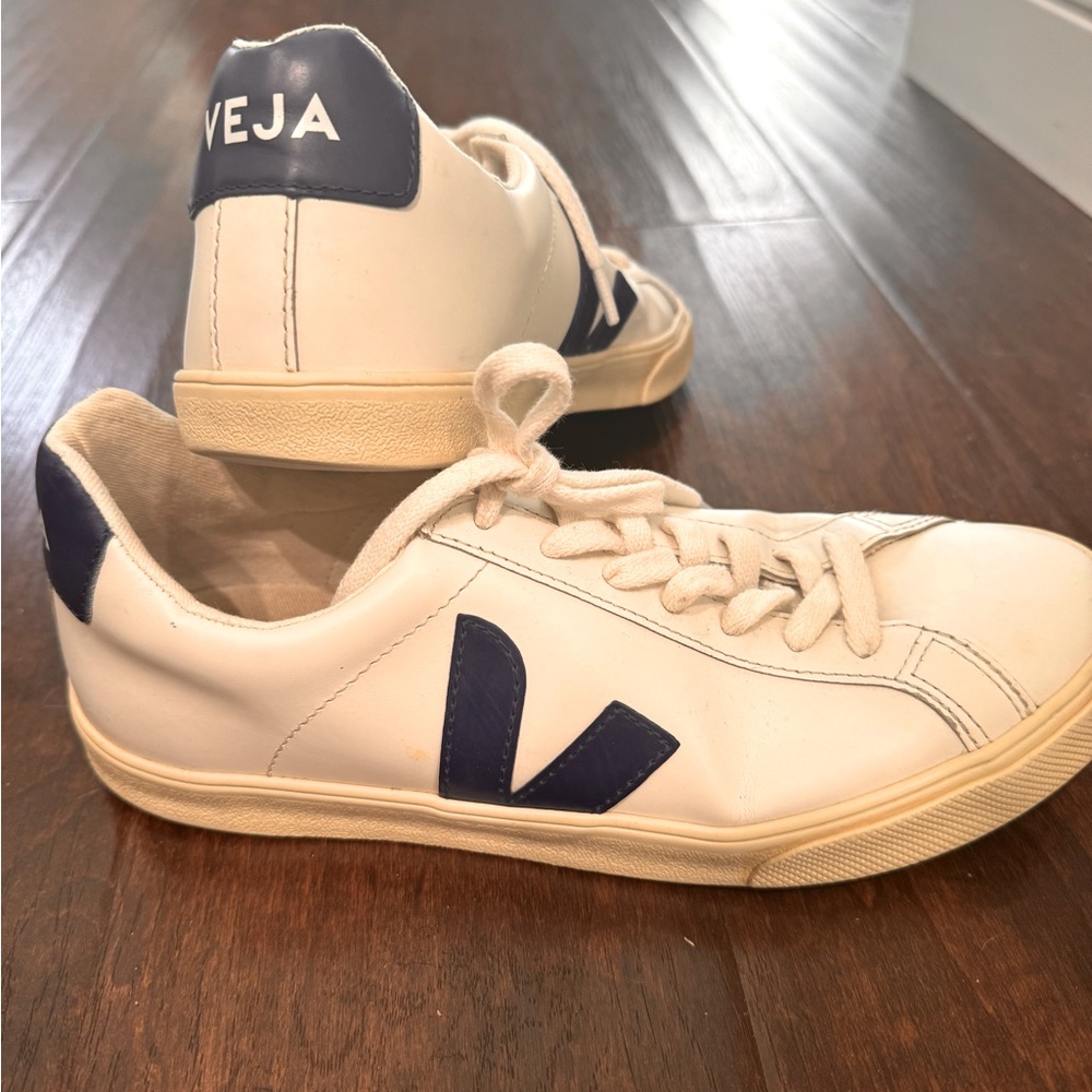 Veja Esplar Sneakers- White/Navy